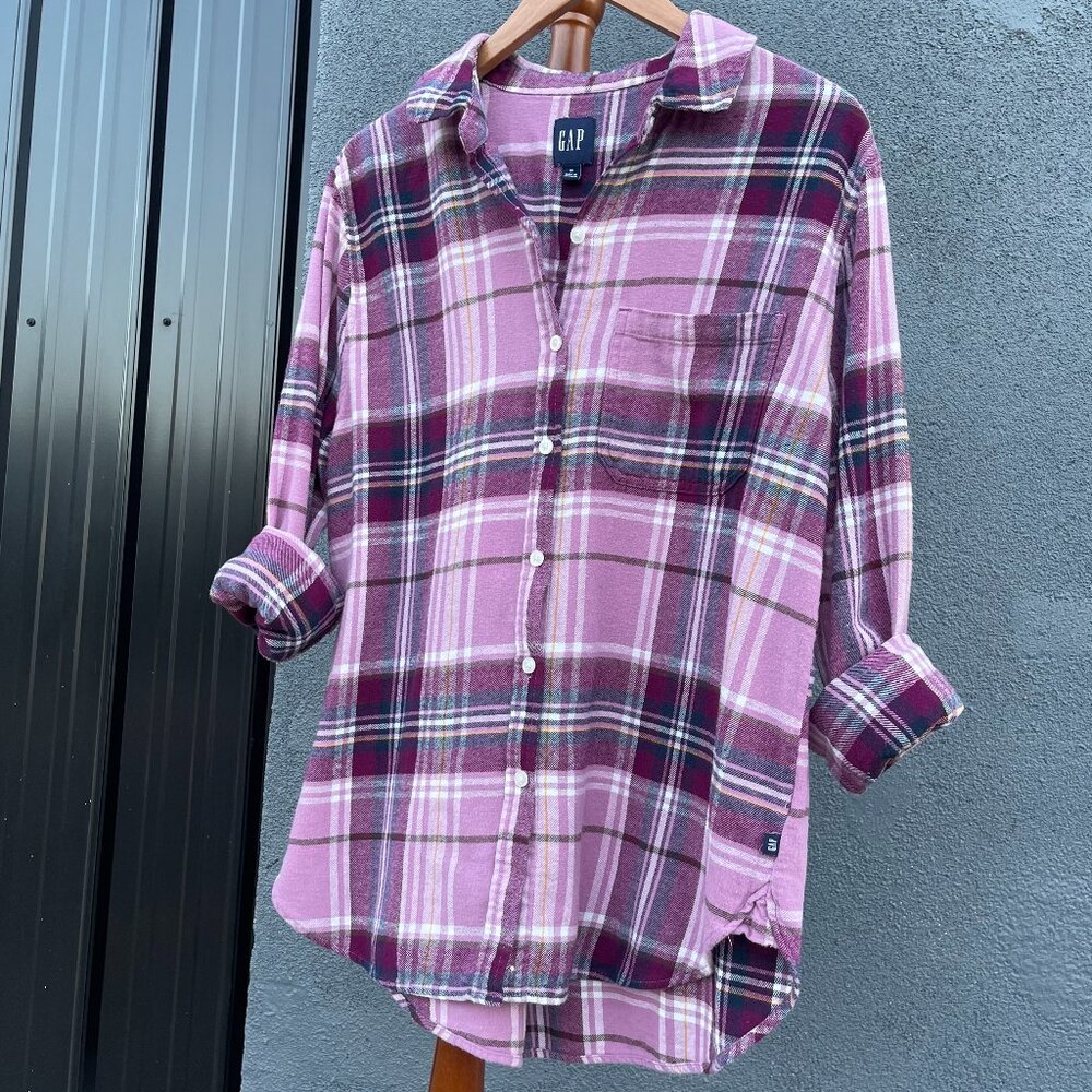 Women's GAP Medium Purple Plaid Long Sleeve Button Down Flannel Shirt - Picture 6 of 16